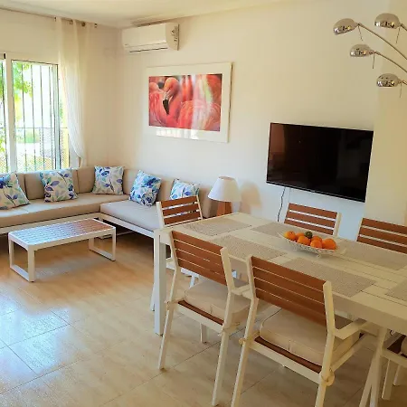 De Tres Terraza Privada Y Piscina Abierta Todo El Ano, Cabo Roig, Costa, Aq-128 *