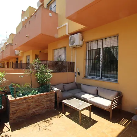 De Tres Terraza Privada Y Piscina Abierta Todo El Ano, Cabo Roig, Costa, Aq-128 *