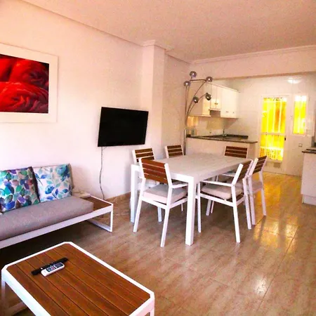 Holiday home Cabo Roig, Costa, De Tres Con Piscina, Gestionado Por Elvira Orihuela